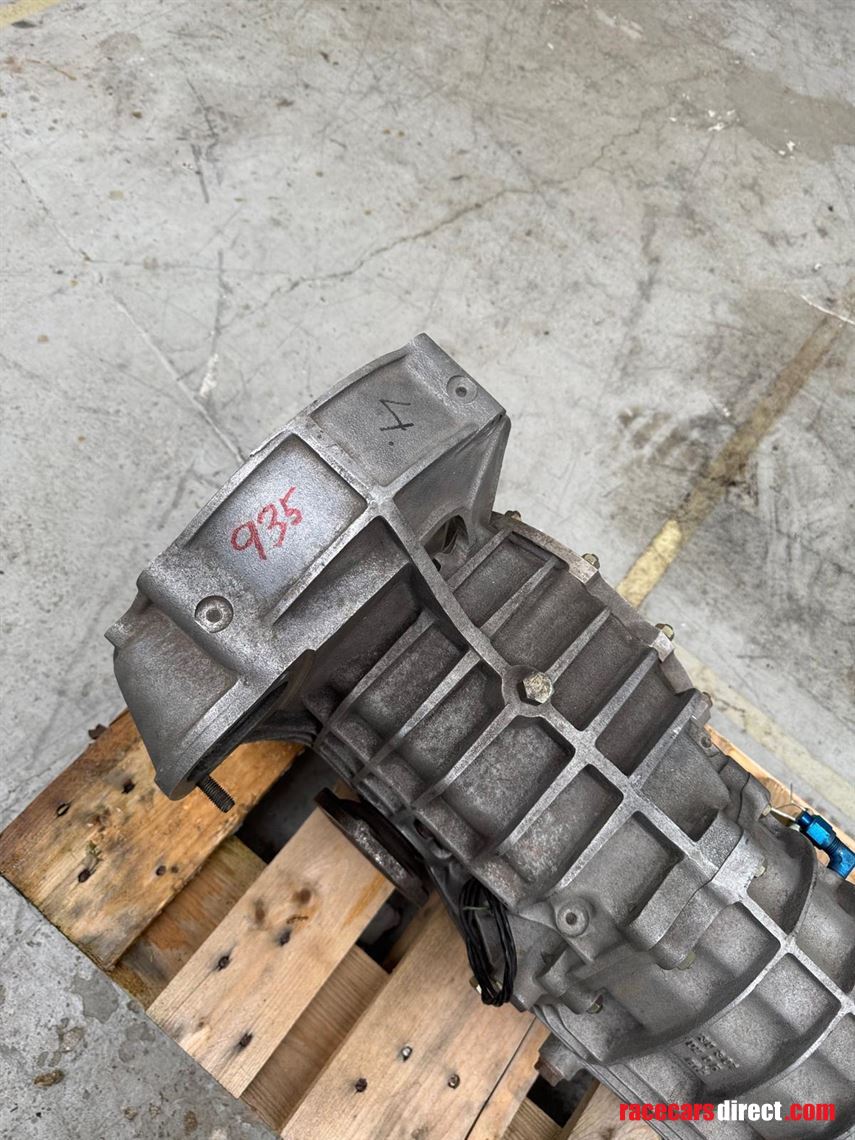 930935-gearbox