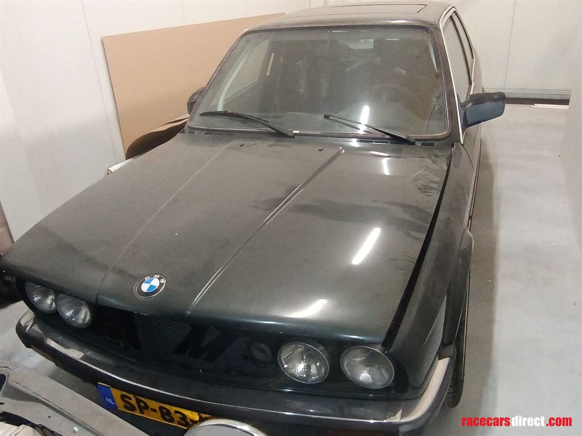 e30-coupe-with-alpina-b3-33-engine