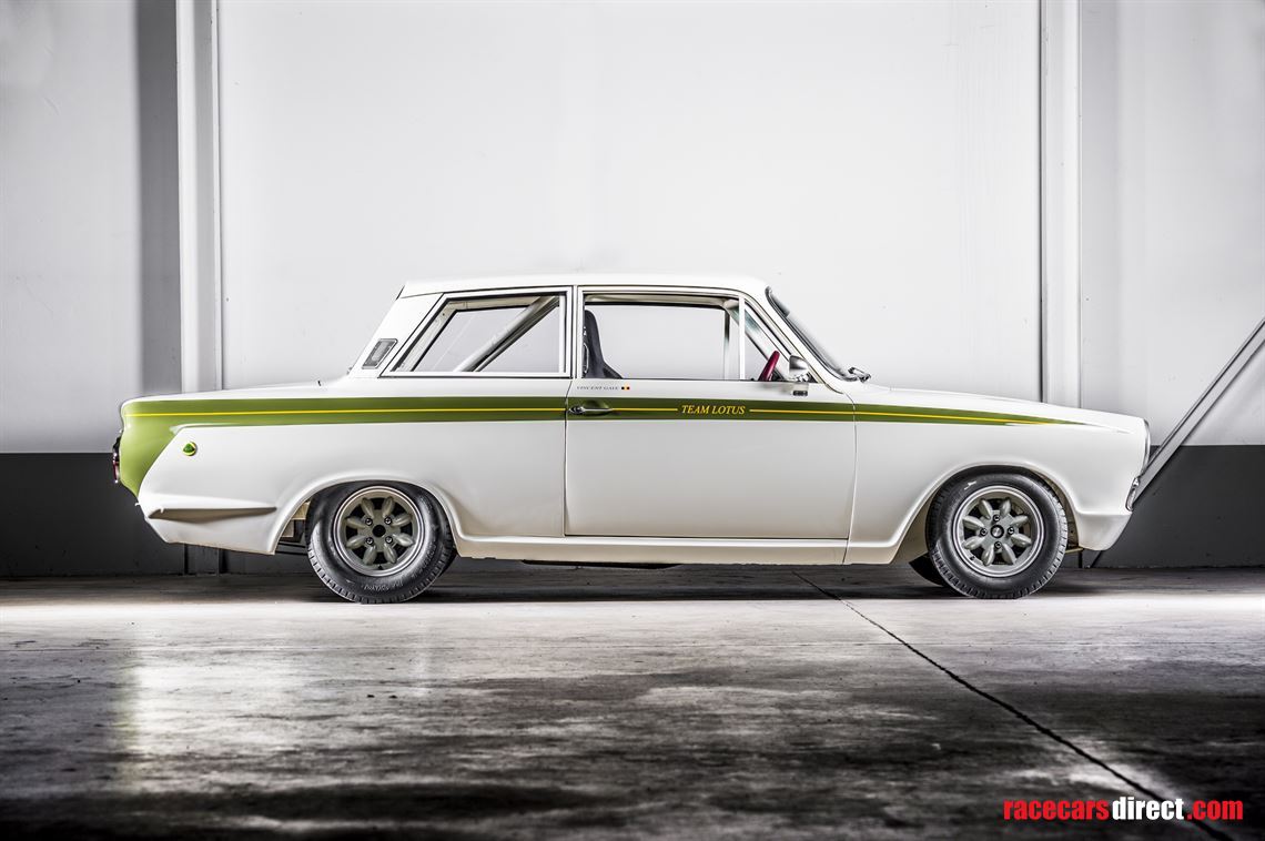ford-cortina-lotus---max-fia-specs---only-4-h