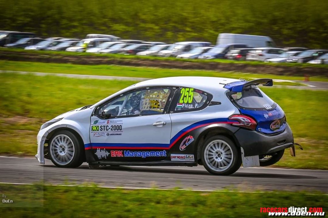 rallycross-peugeot-208-stc-2000