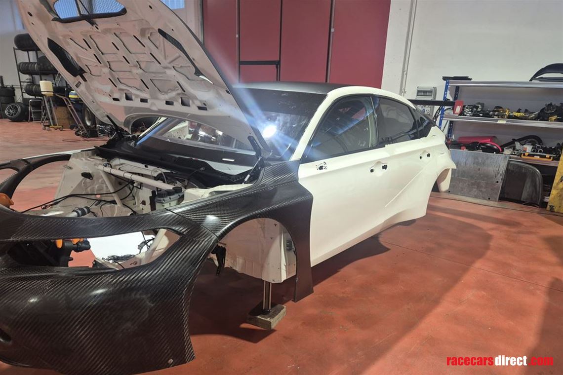 honda-civic-type-r-tcr---fl5-record-car