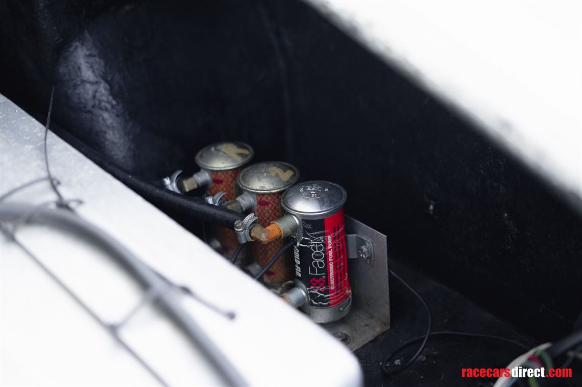 1961-daimler-sp250-dart-v8-roadster-with-hard