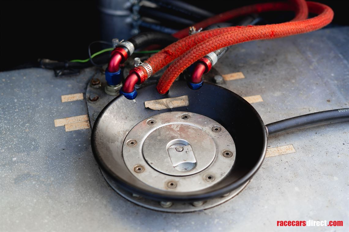 1961-daimler-sp250-dart-v8-roadster-with-hard