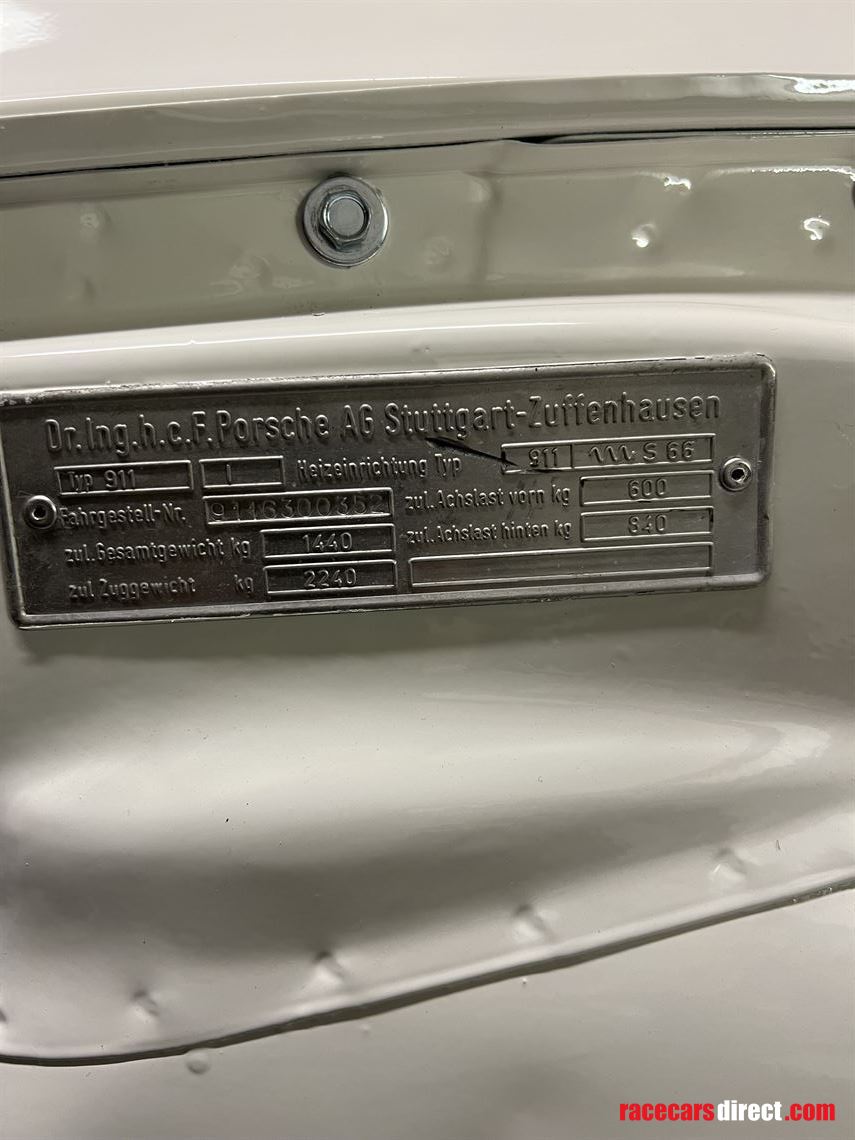 winner-porsche-911-irocrsr