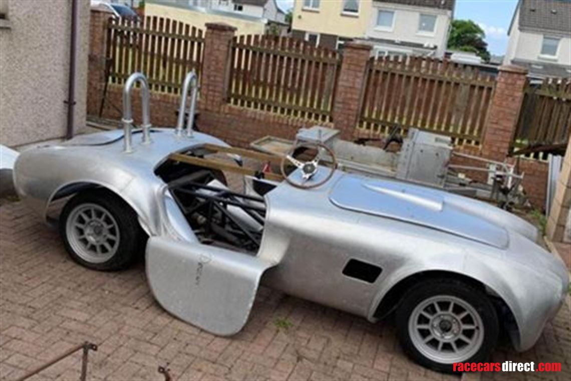 aluminium-body-cobra-427-mike-broad-rolling-c