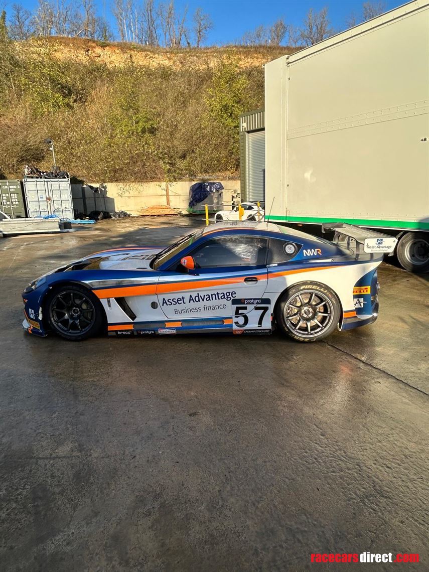 2025-ginetta-gtp8