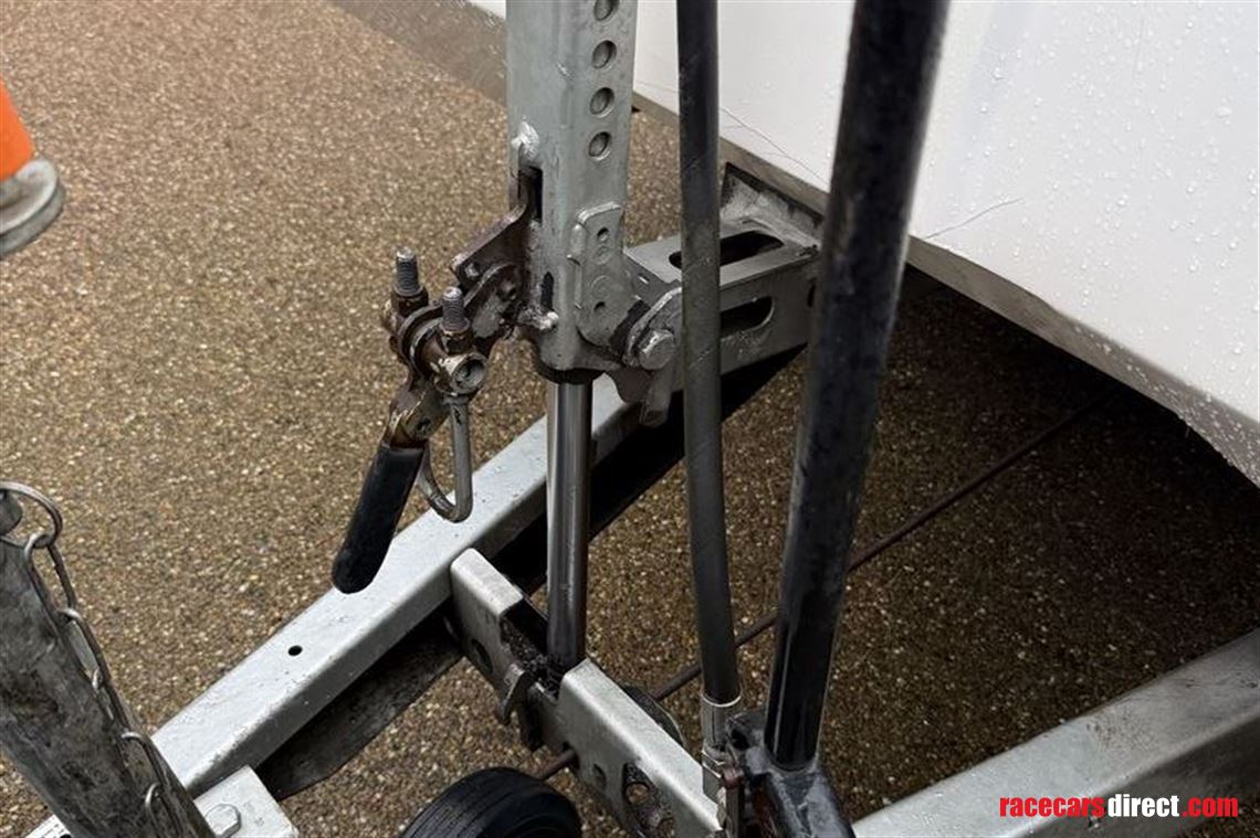 brian-james-rt5-race-shuttle