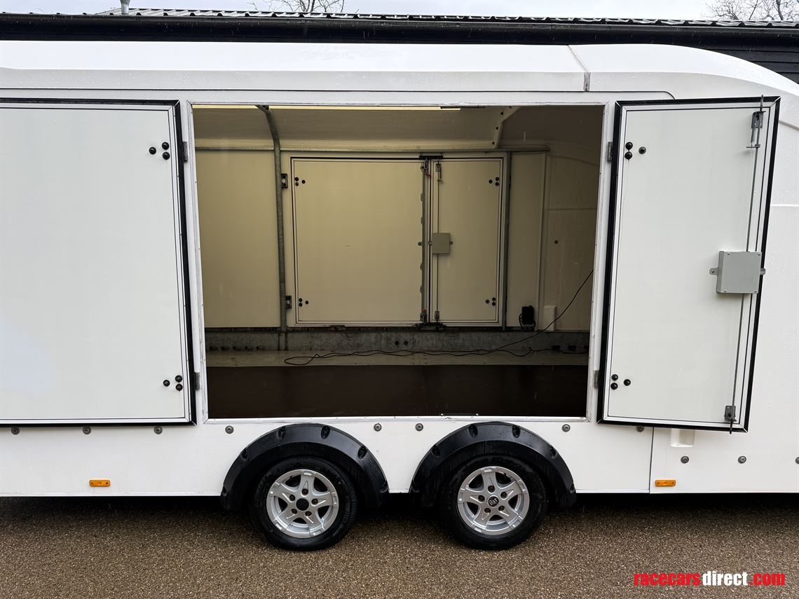 brian-james-rt5-race-shuttle