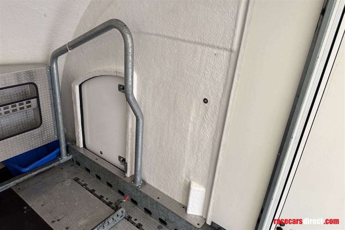 brian-james-rt5-race-shuttle