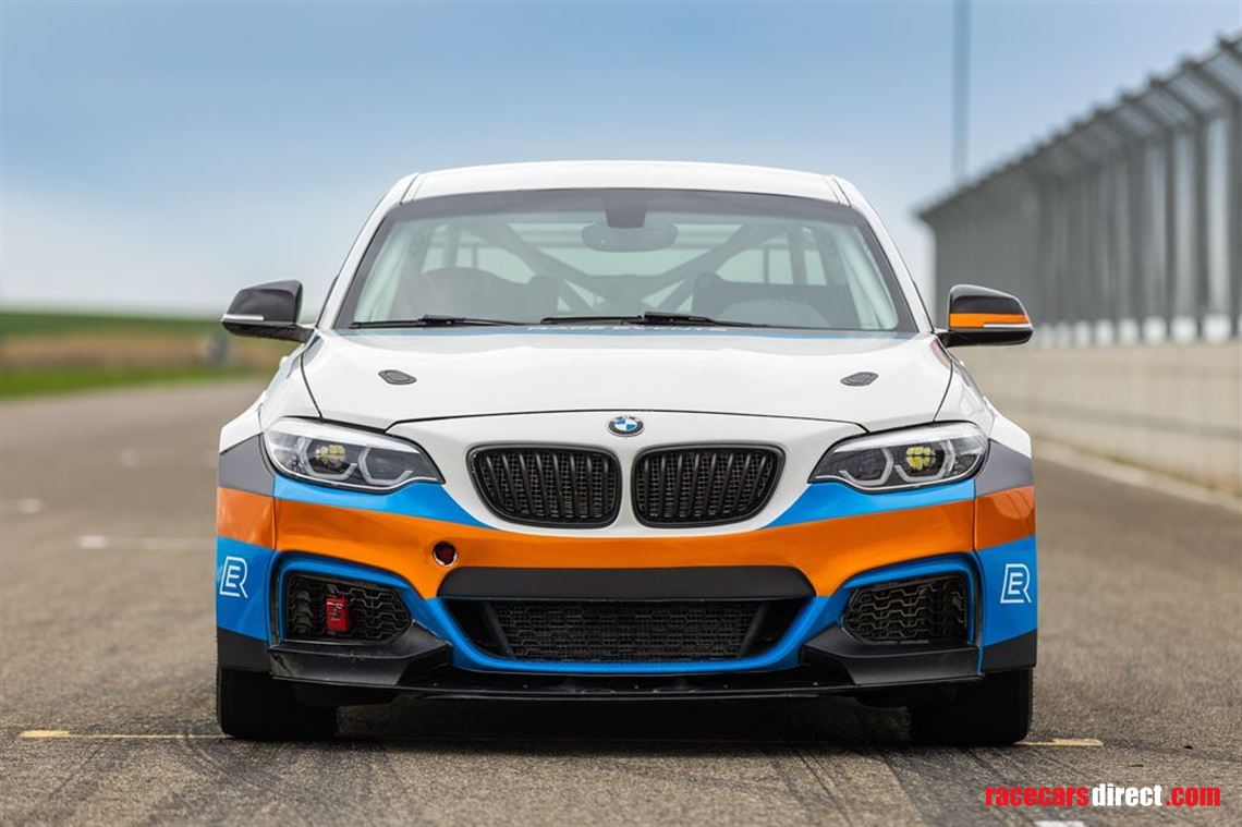 bmw-m240i-racing