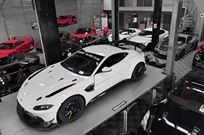 aston-martin-vantage-amr-gt4-17a---tva-appare