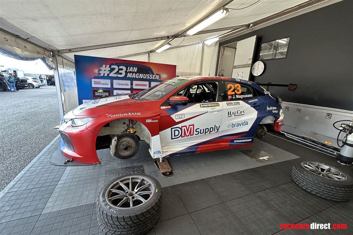 honda-civic-fk7-tcr-with-0-km-new-engine