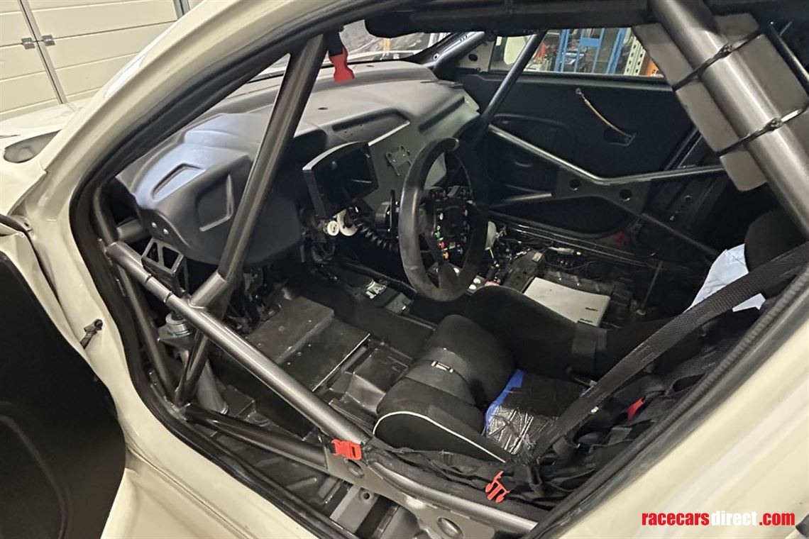 honda-civic-fk7-tcr-with-0-km-new-engine