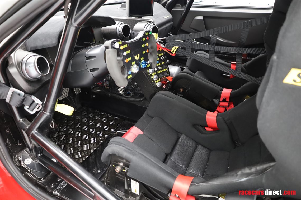 ferrari-296-challenge