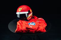 ferrari-mechanic-suit-and-helmet