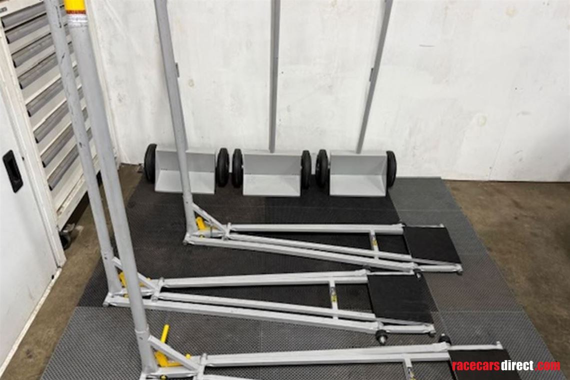 single-seater-pit-equipment