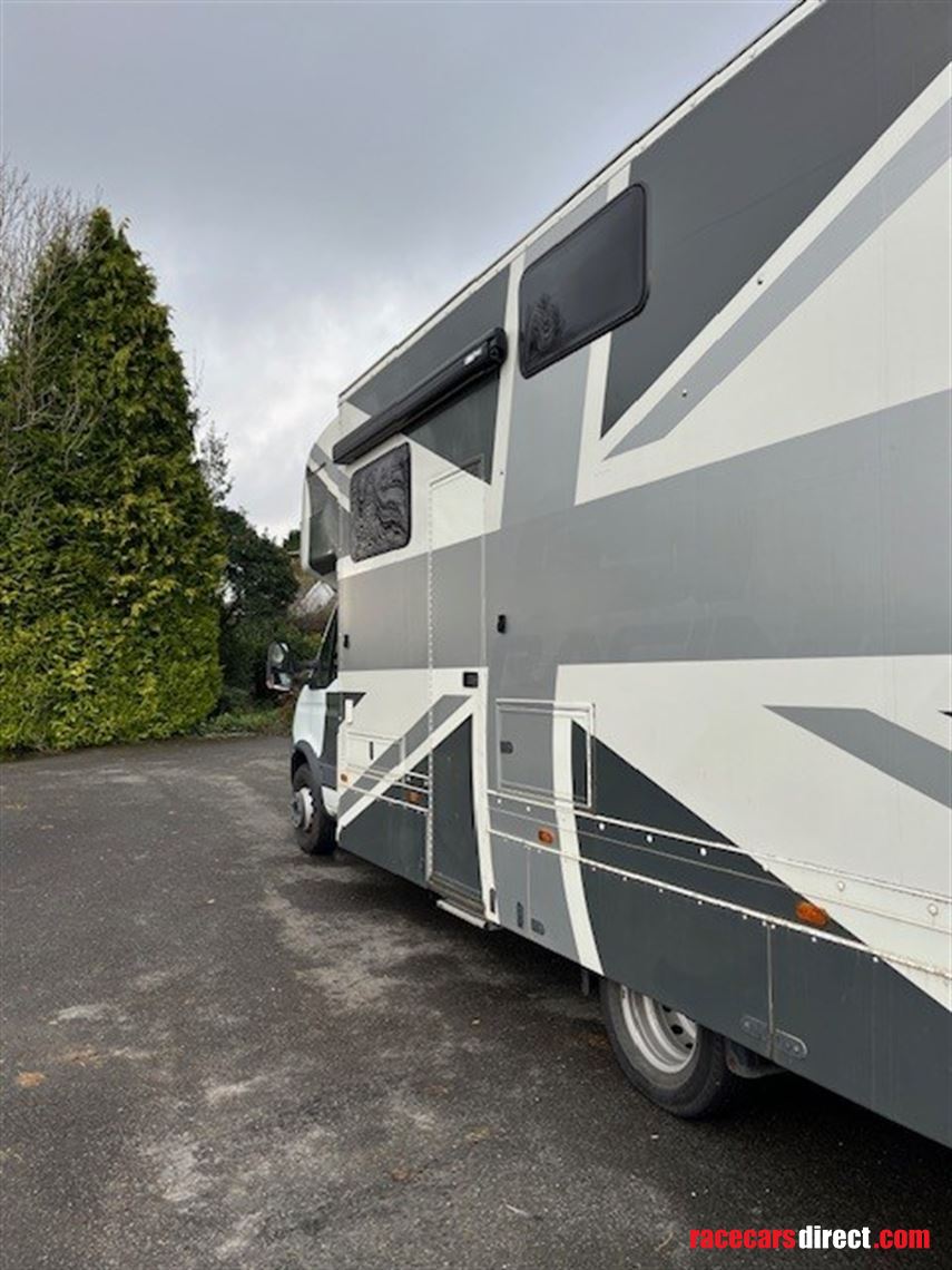 iveco-race-transporter-motorhome