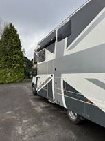 iveco-race-transporter-motorhome