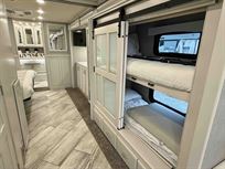 fleetwood-discovery-38n