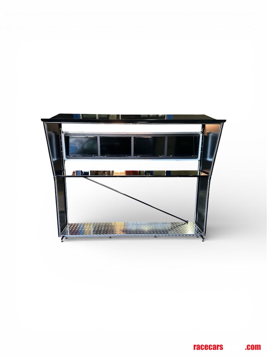 4-x-24-smart-tv-pit-perch-with-flight-case