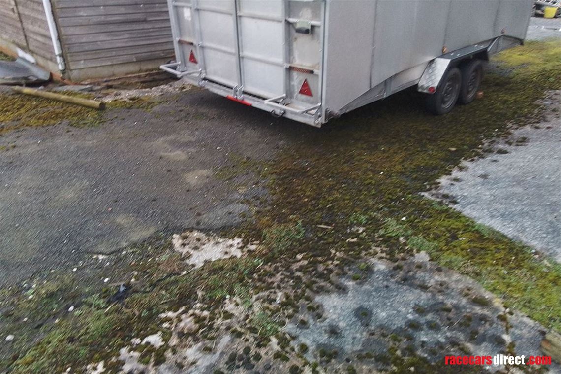 4-wheel-race-box-trailer