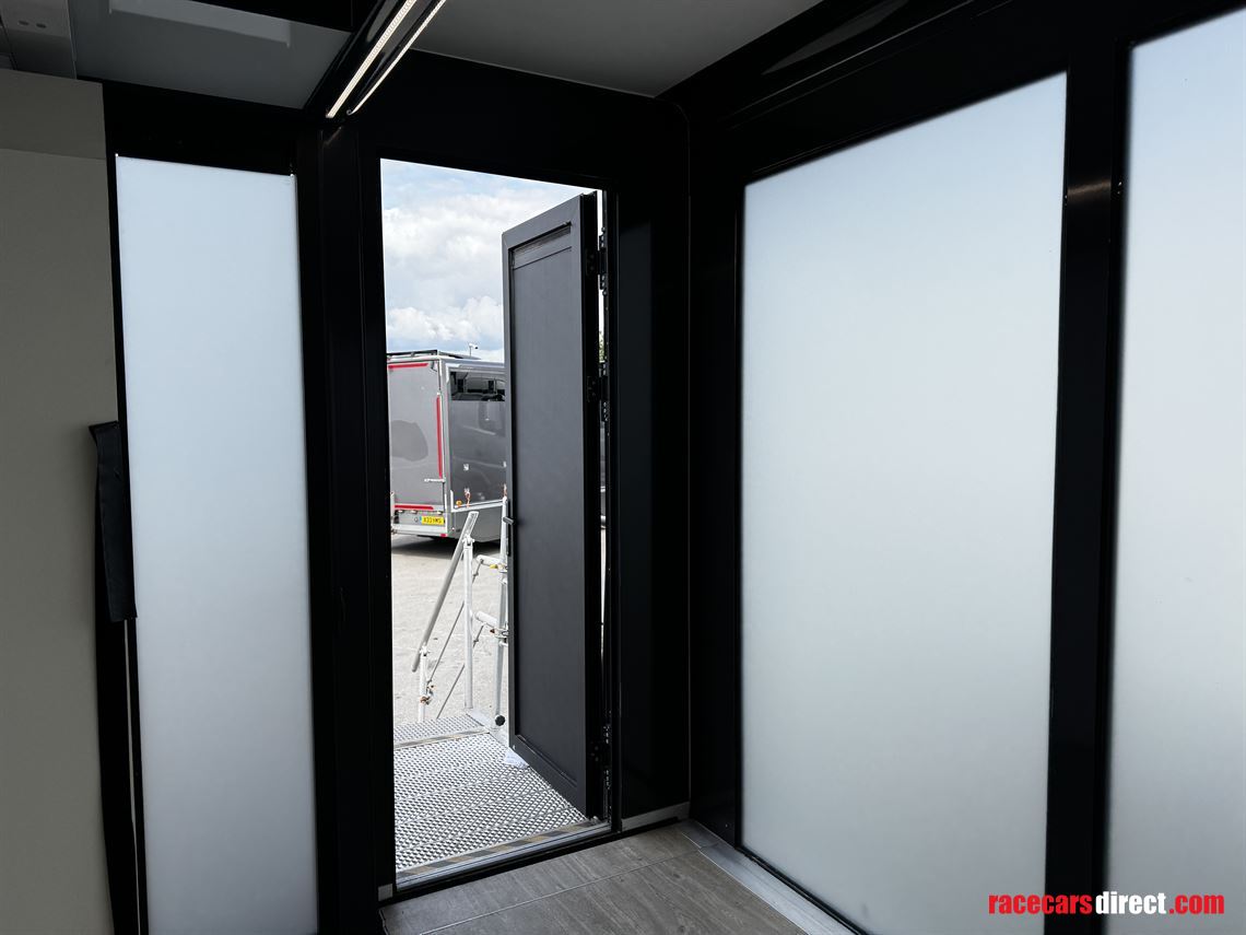 hospitality-unit-available-for-rental-or-sale