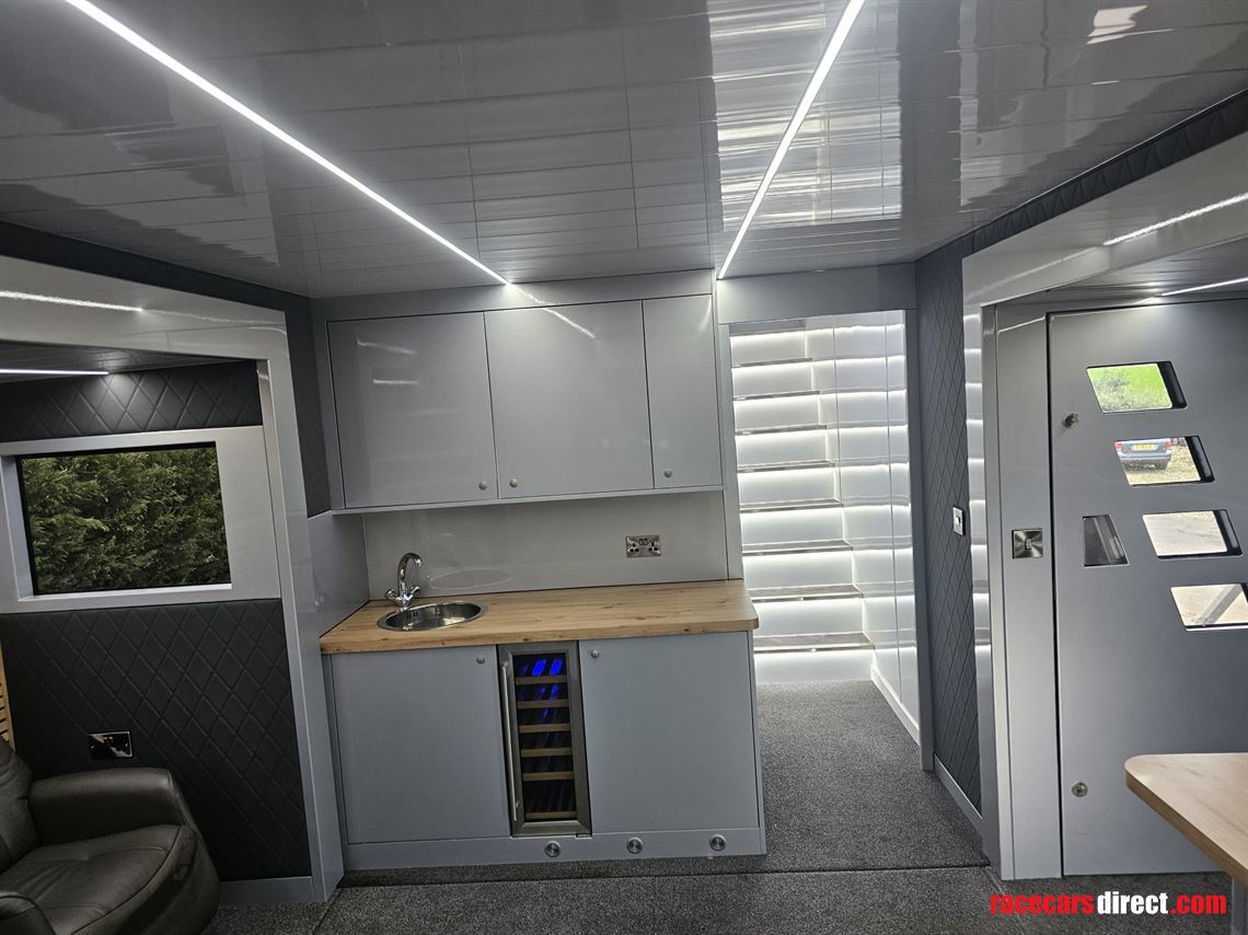 high-spec-2023-renegade-triple-slide-out-tran