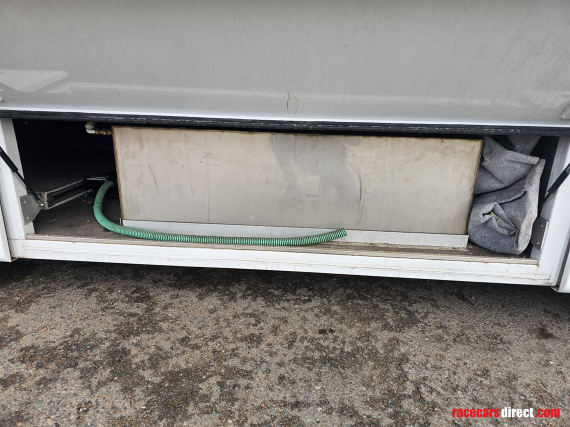 high-spec-2023-renegade-triple-slide-out-tran