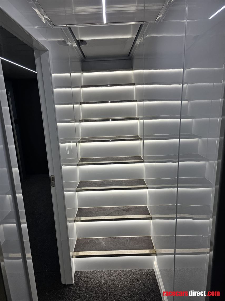 high-spec-2023-renegade-triple-slide-out-tran