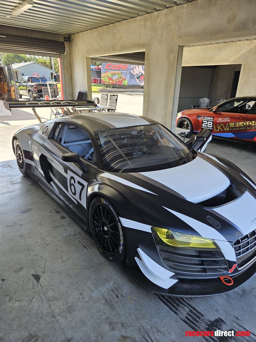 audi-gt3-lms-2014