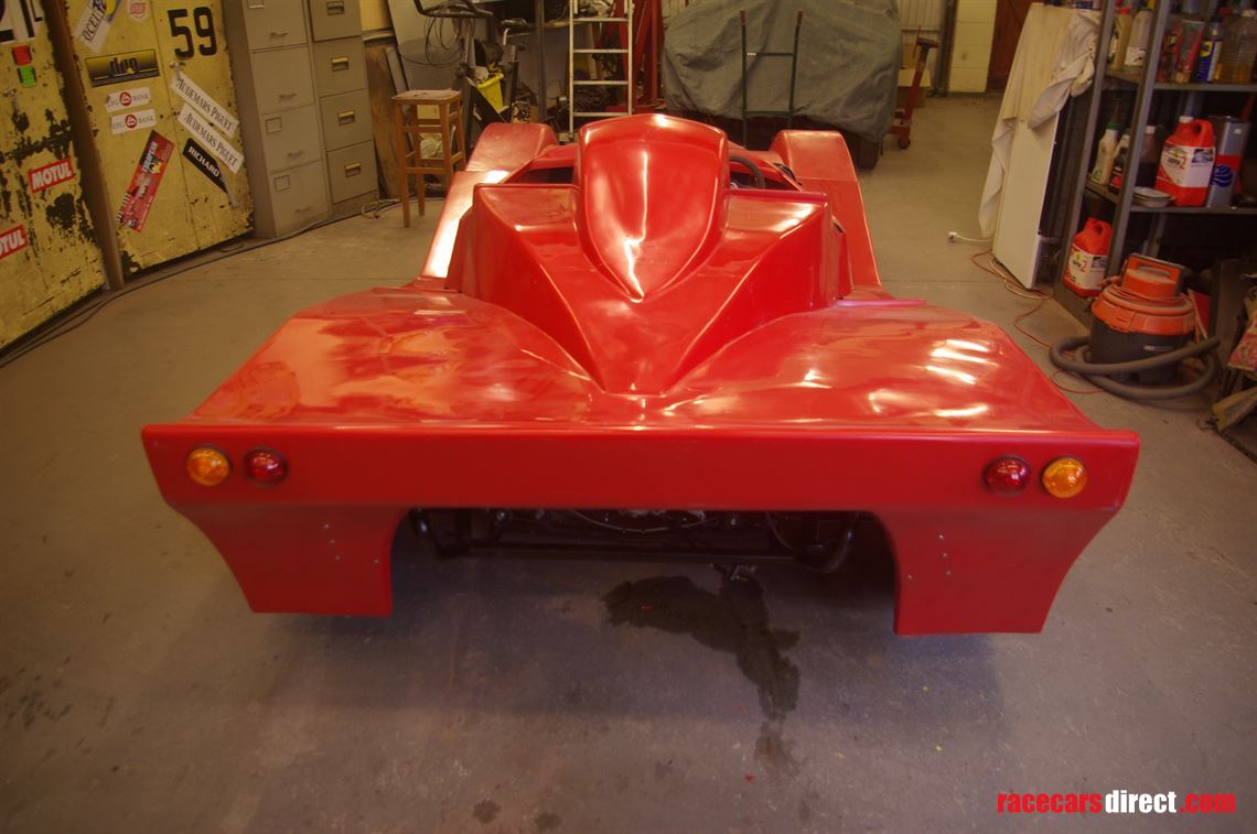 tynant---sportsrace-car