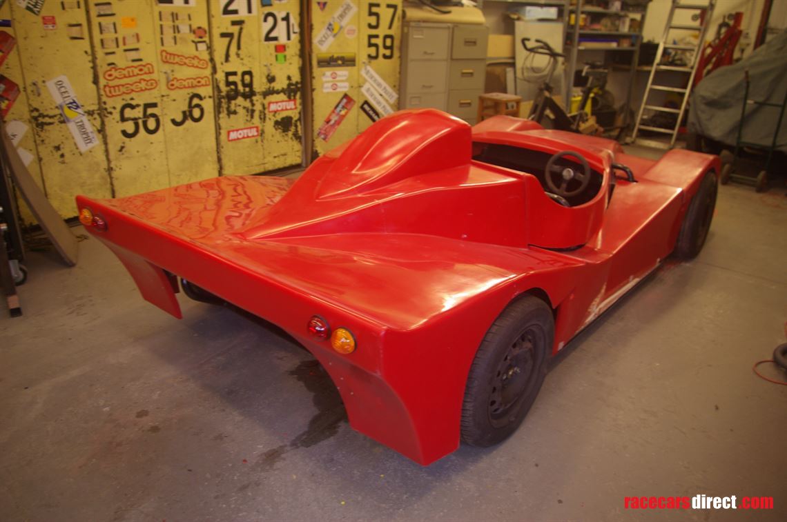 tynant---sportsrace-car