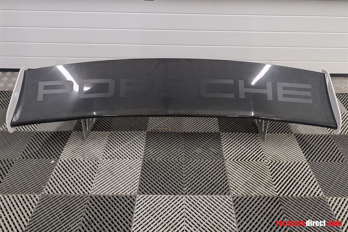 porsche-original-rs-wing