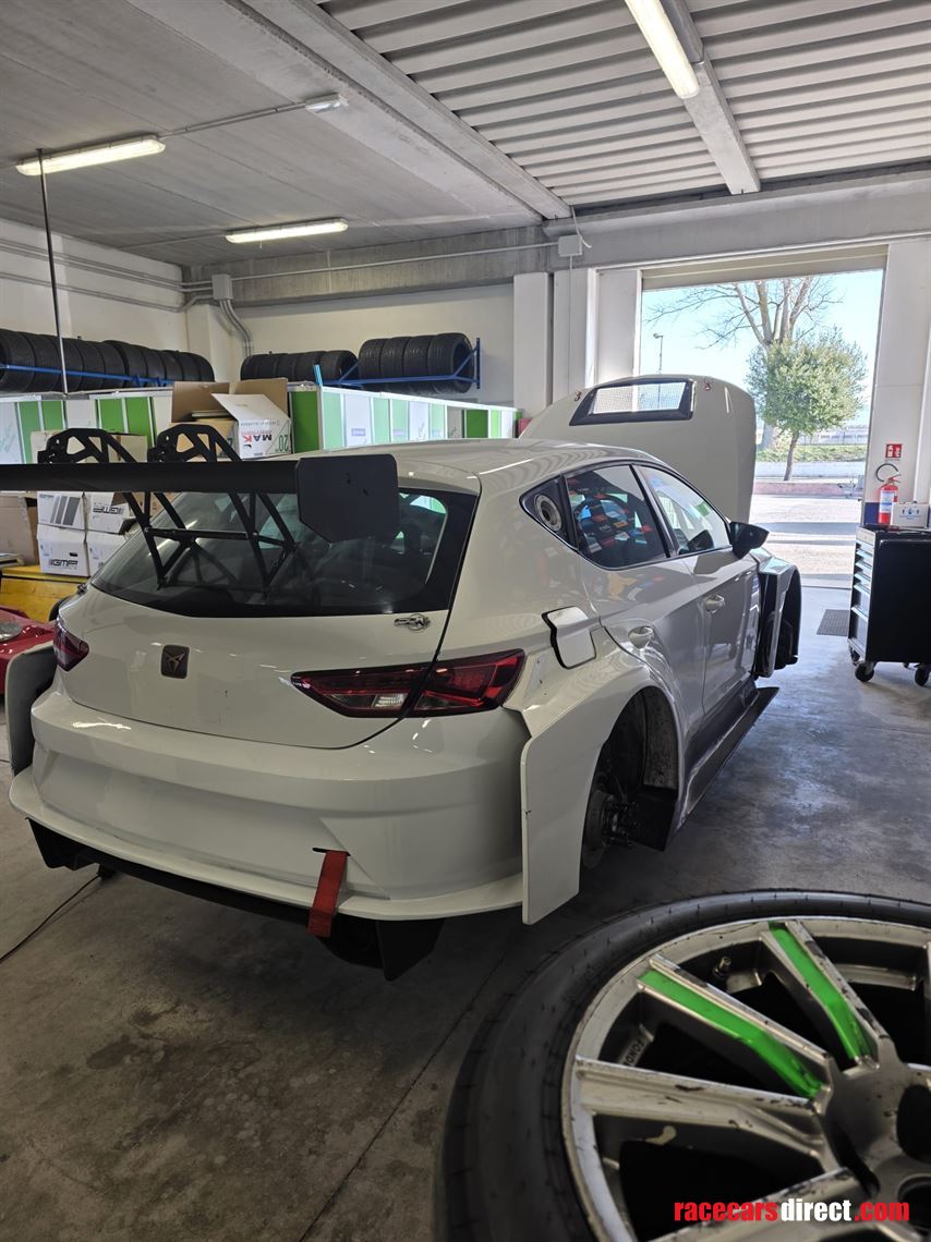 2-cupra-tcr-dsg-cars-for-sale