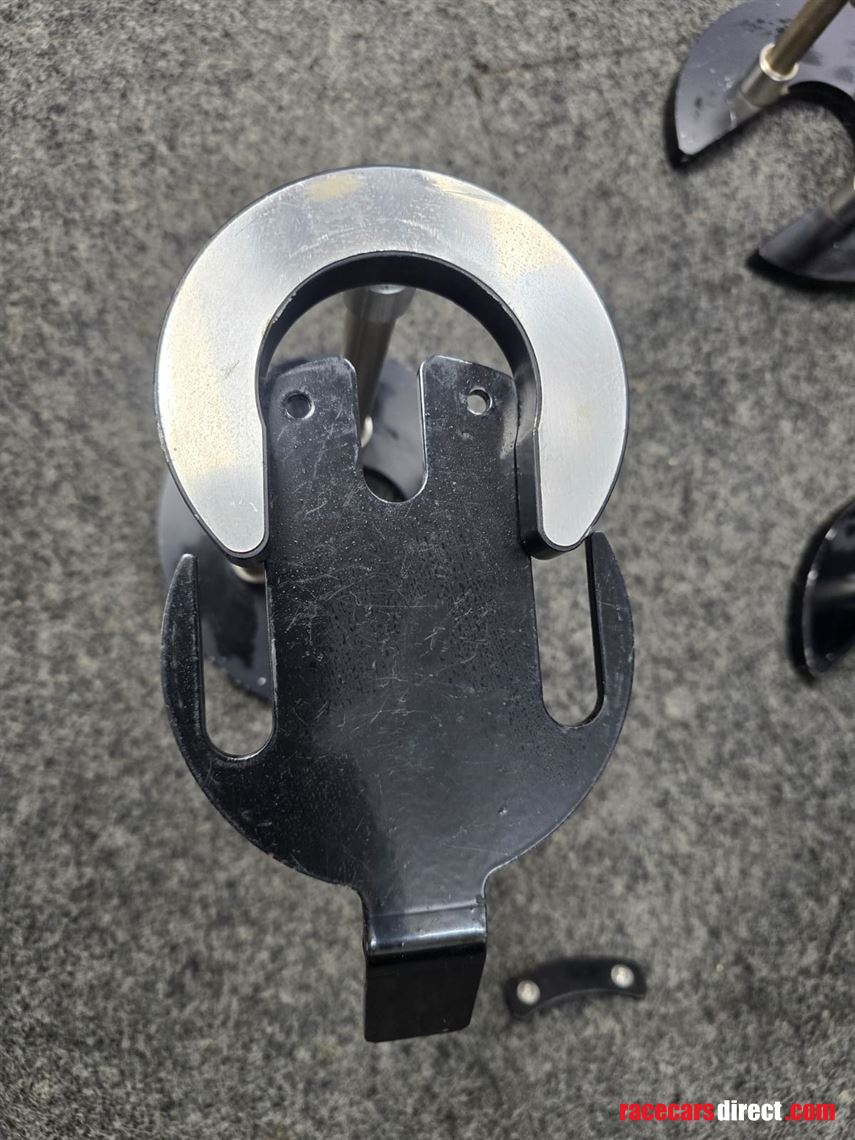 elephant-feet-air-jack-stands-x-4