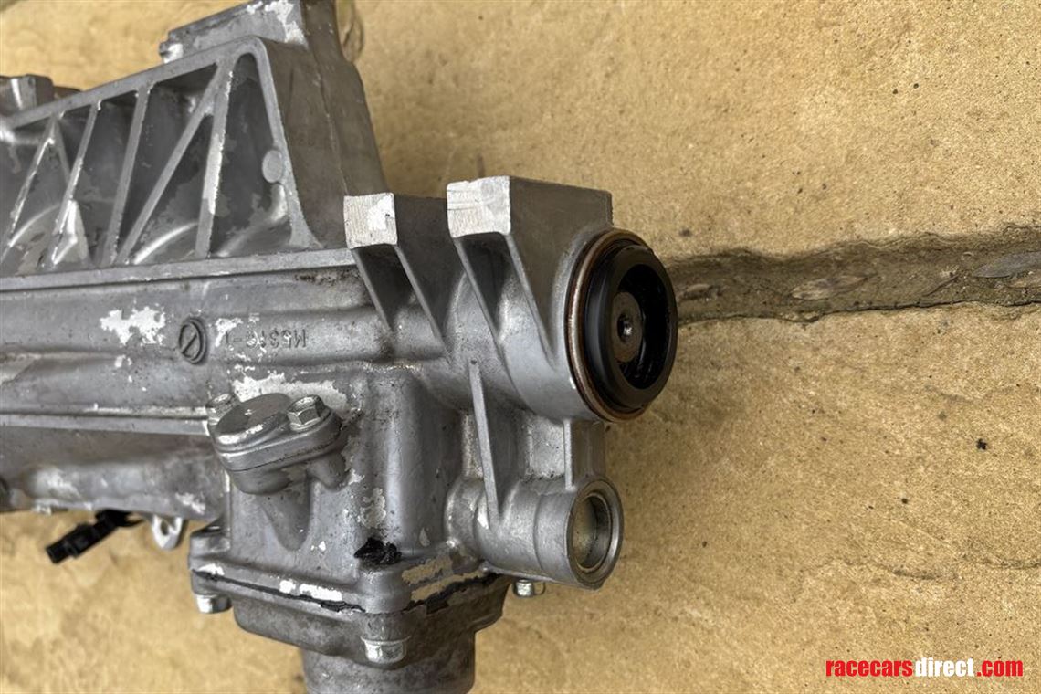 caterham-5-speed-manual-gearbox