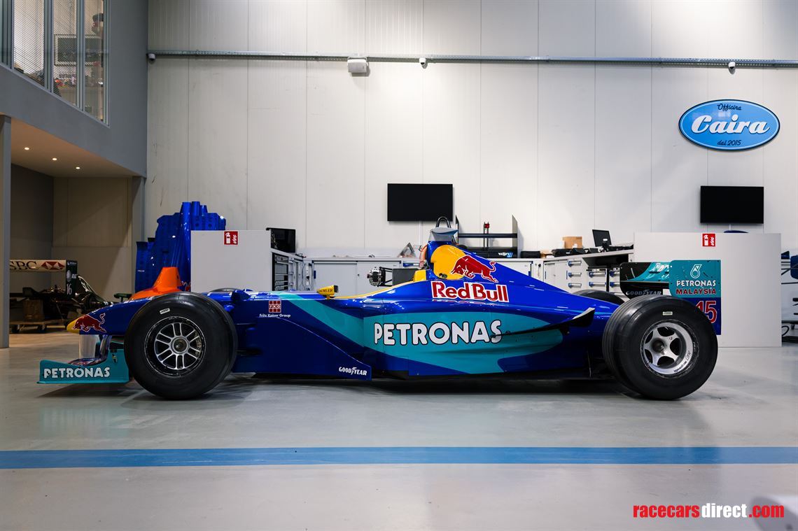 f1-sauber-c17-04