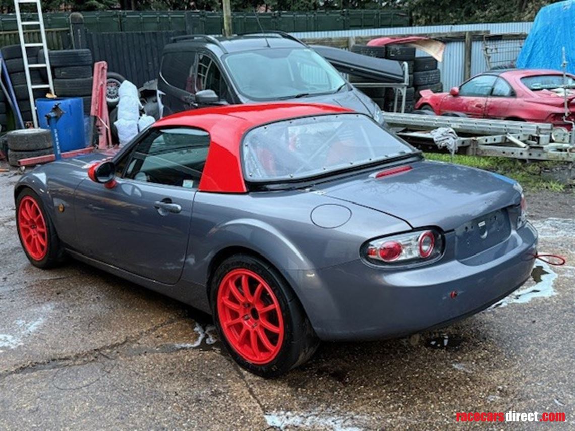 mx-5-track-dayrace-car