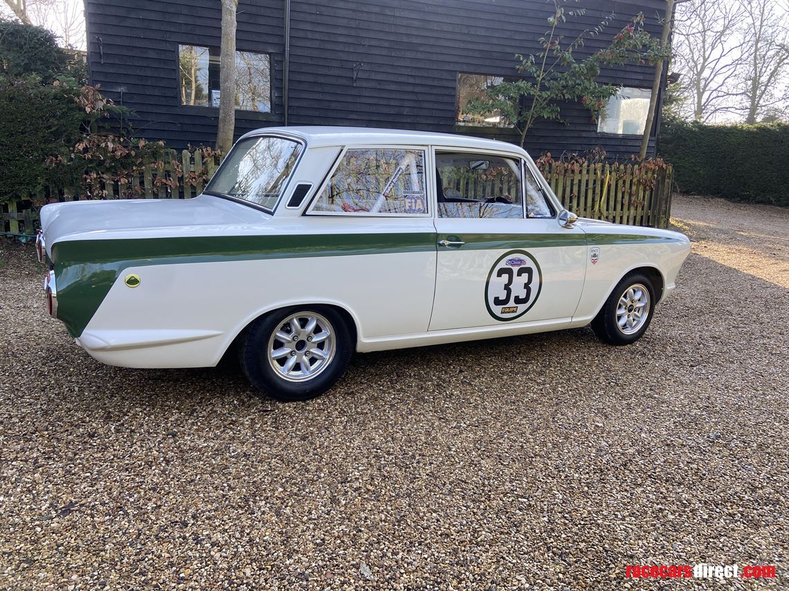 lotus-cortina-fia-race-car