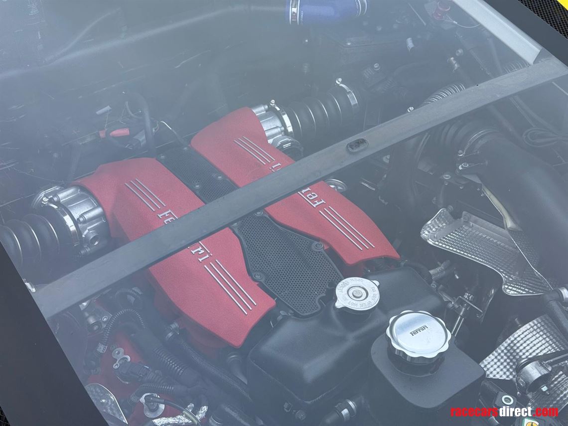 2018-ferrari-488-challenge-evo