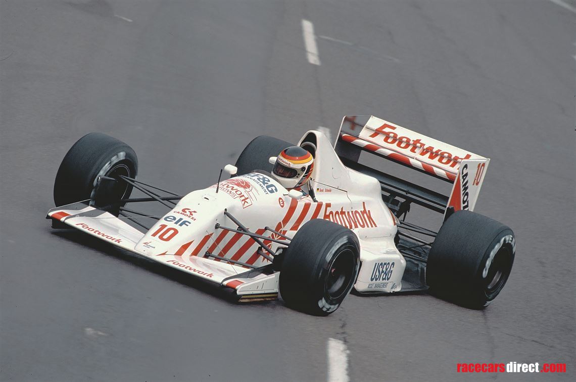 f1-arrows-a11-01