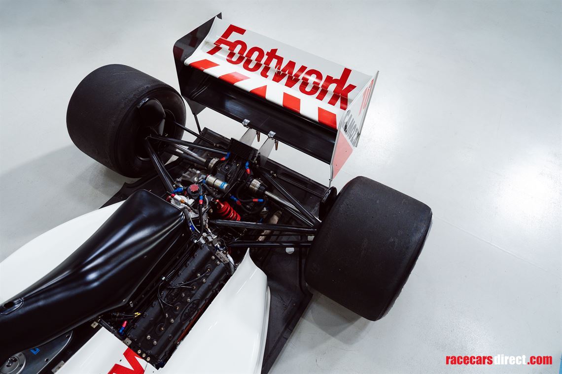 f1-arrows-a11-01