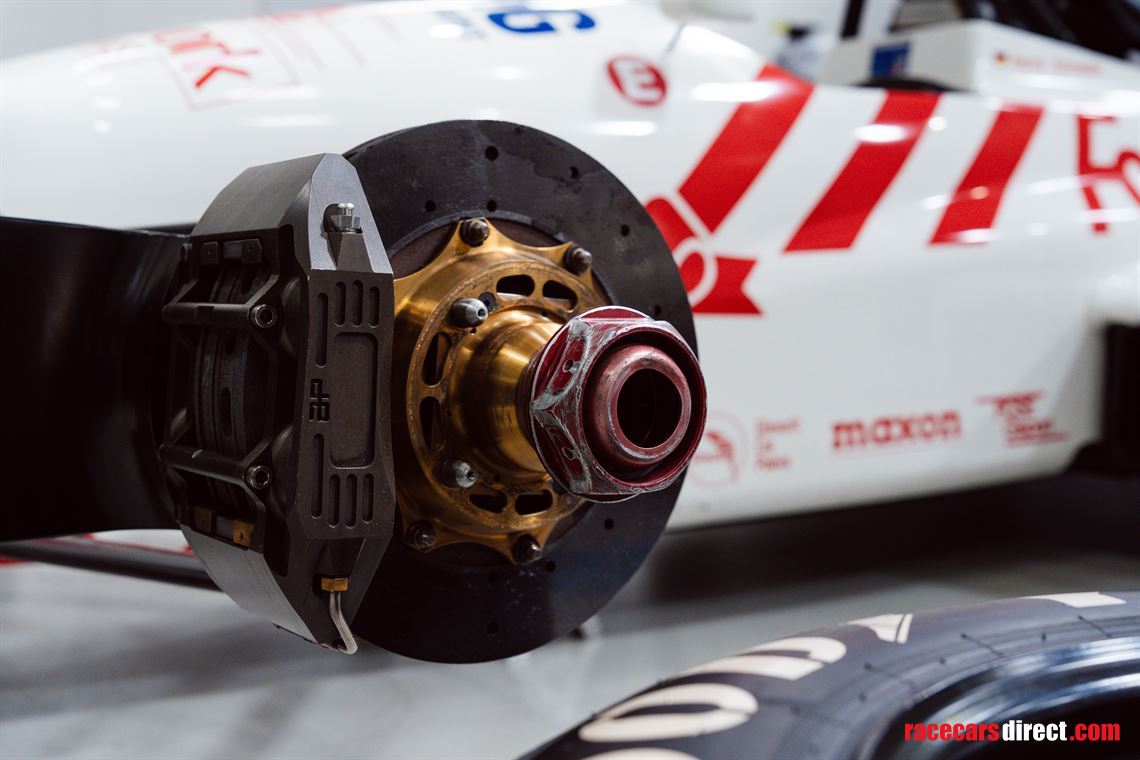 f1-arrows-a11-01