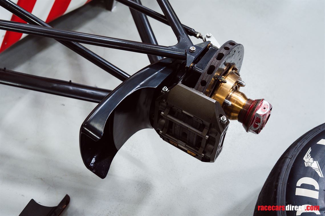 f1-arrows-a11-01