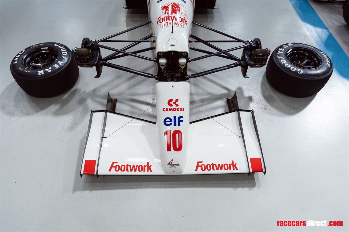 f1-arrows-a11-01
