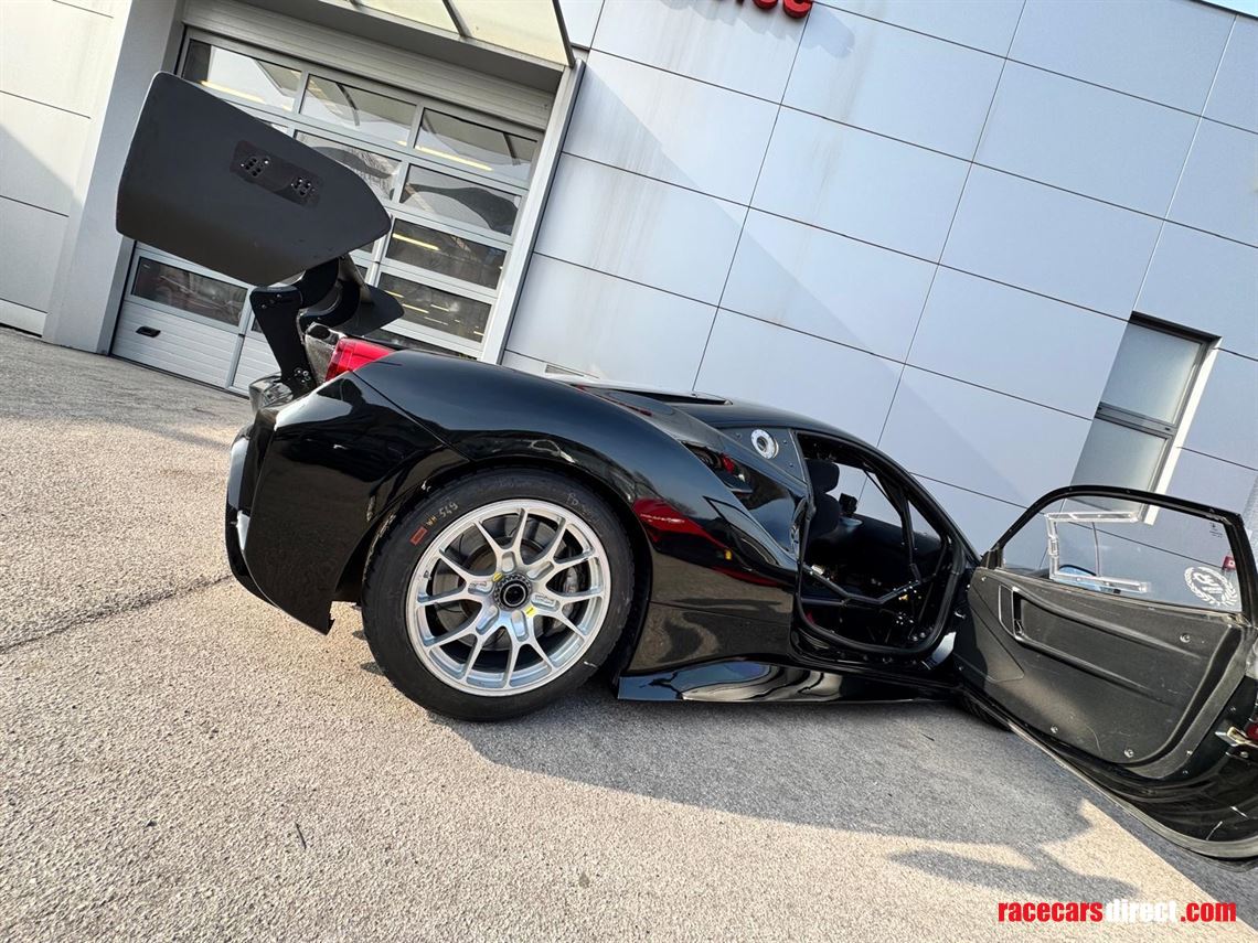 ferrari-488-challenge-evo