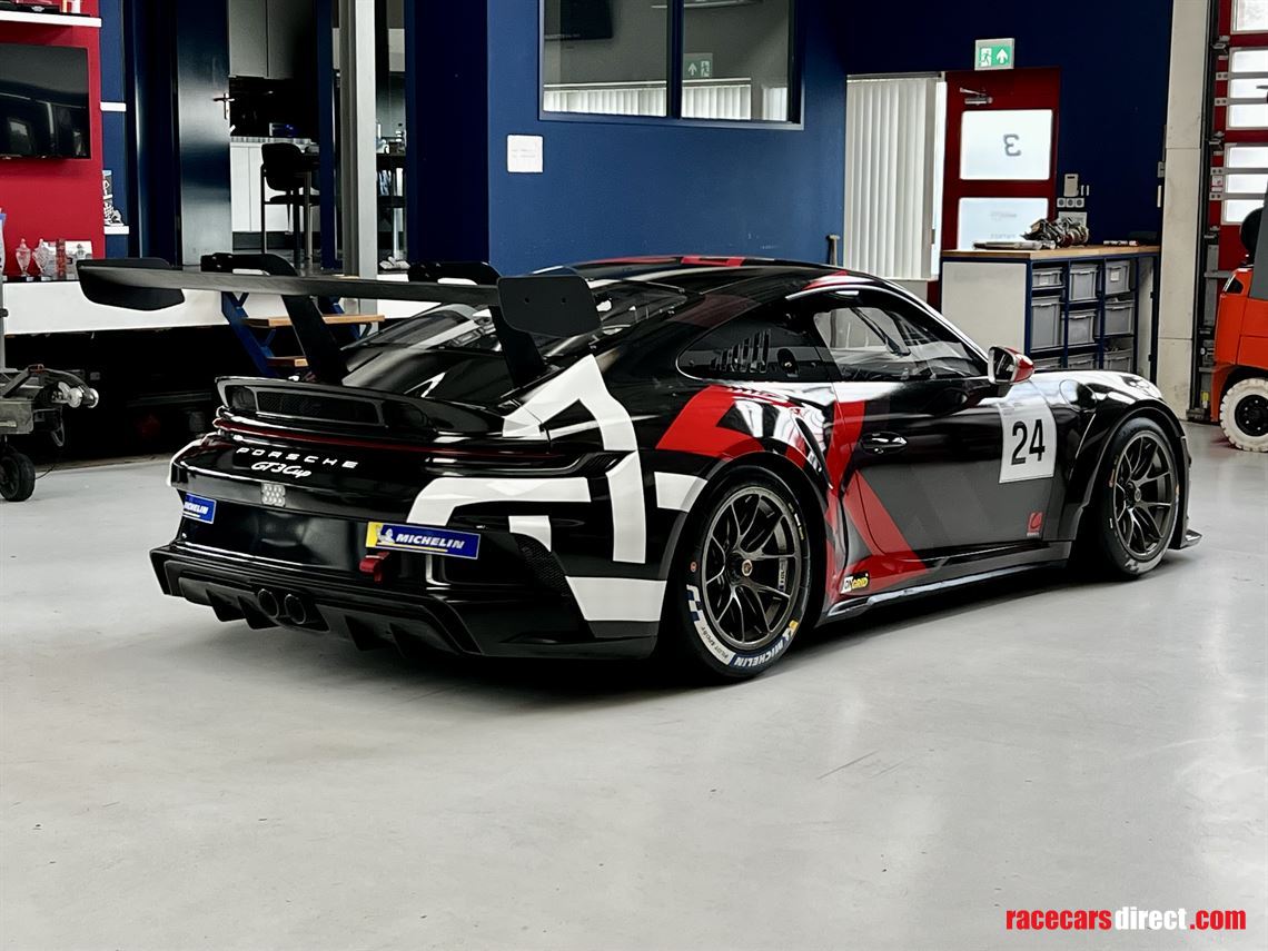 my-2024-porsche-992-gt3-cup