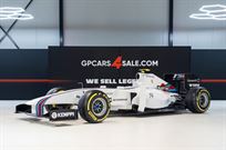 f1-full-scale-simulator-in-martini-livery