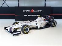 f1-full-scale-simulator-in-martini-livery