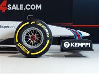 f1-full-scale-simulator-in-martini-livery
